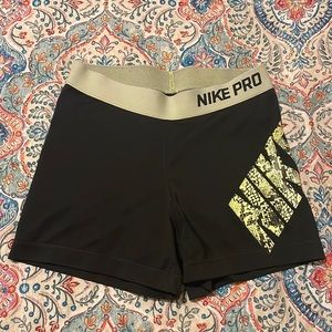 Women’s Nike Pro Dri-Fit Spandex